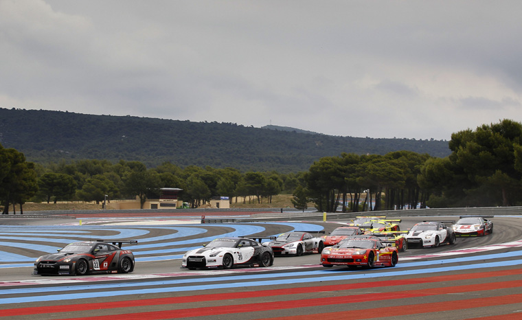 Nissan GT-R Race Scene Picture